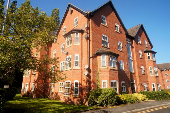 2 Bedroom Apartment To Rent In Hanover House, Olive Shapley Avenue, M20