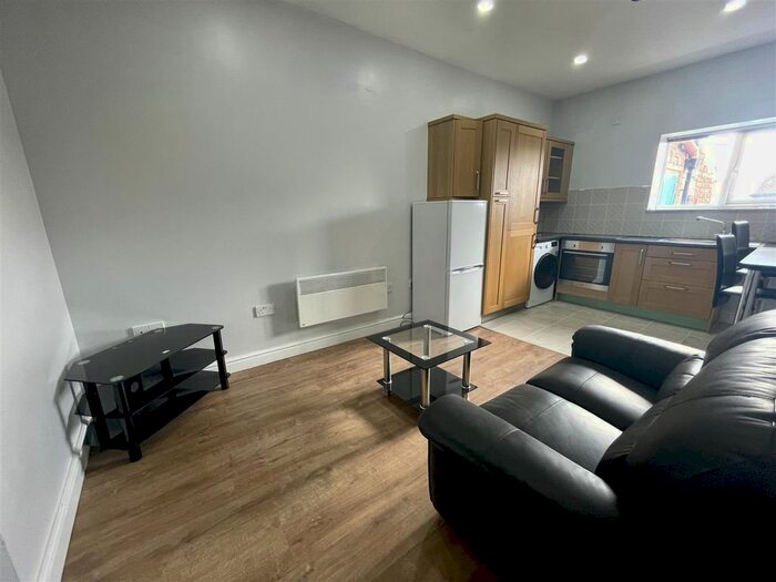 1 Bedroom Flat To Rent In Heaton Road, Heaton, Newcastle Upon Tyne, NE6