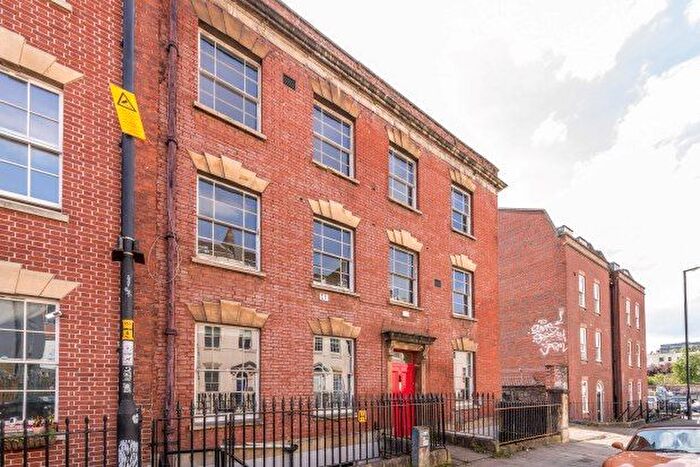 7 Bedroom End Of Terrace House To Rent In Cave Street, Bristol, BS2