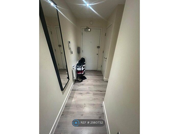 2 Bedroom Flat To Rent In Jenga House, Wealdstone, Harrow, HA3