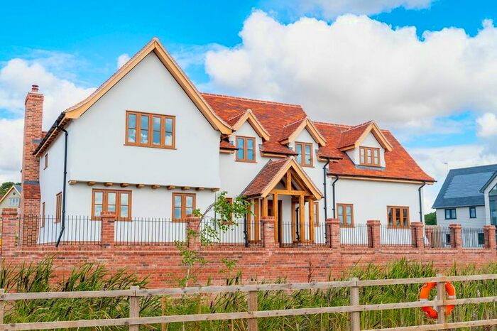 4 Bedroom Detached House For Sale In St. Cibi Place, Dunmow, CM6