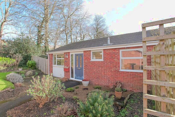 2 Bedroom Detached Bungalow To Rent In Datchet Green, Brightwell-Cum-Sotwell, Wallingford, OX10
