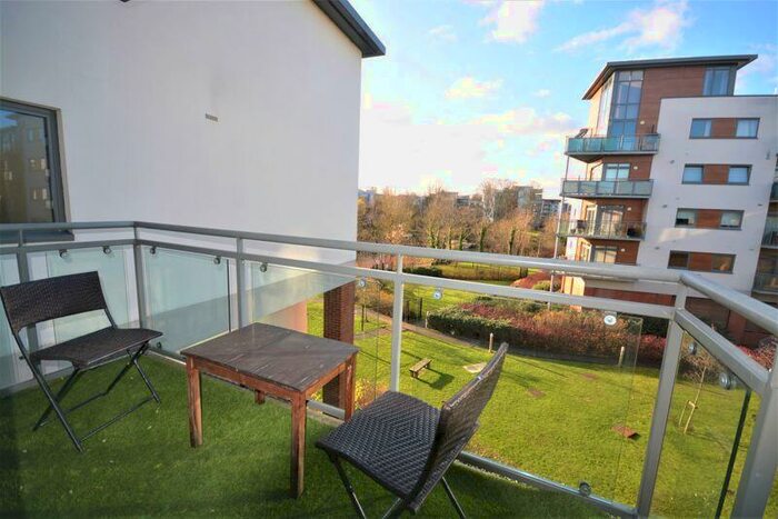 2 Bedroom Apartment To Rent In Wallis Place, Maidstone, ME16