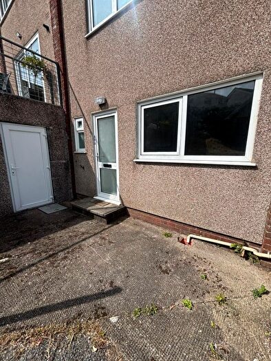 1 Bedroom Flat To Rent In Plunch Lane, Swansea, SA3