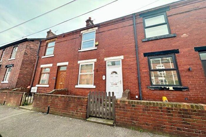 2 Bedroom Terraced House To Rent In Ashdown Road, Wakefield, WF1