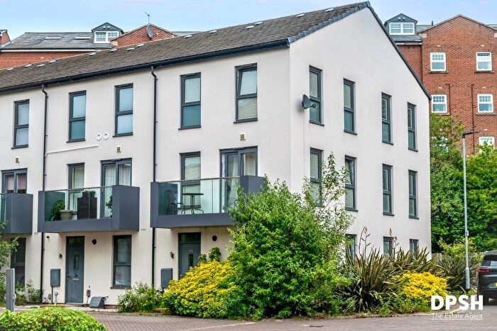 2 Bedroom End Terrace House For Sale In Carnforth Avenue, Wakefield, WF1