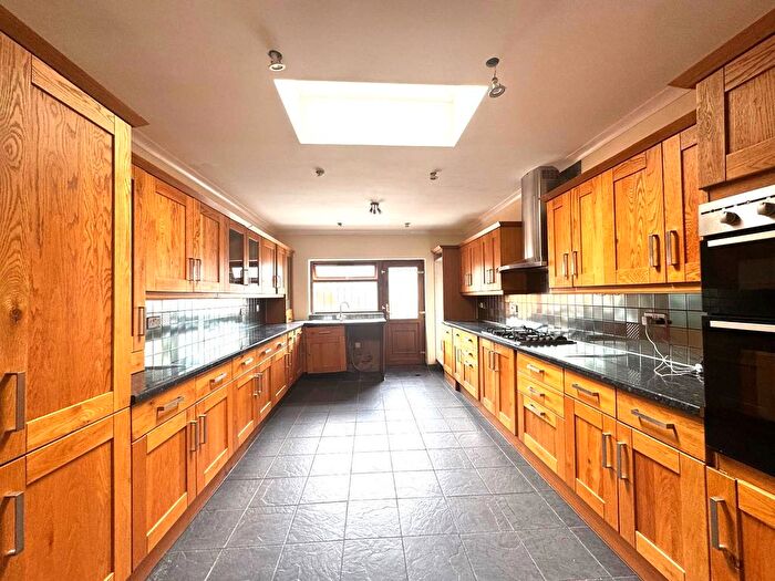 3 Bedroom Semi-Detached House To Rent In South Park Terrace, Ilford, IG1