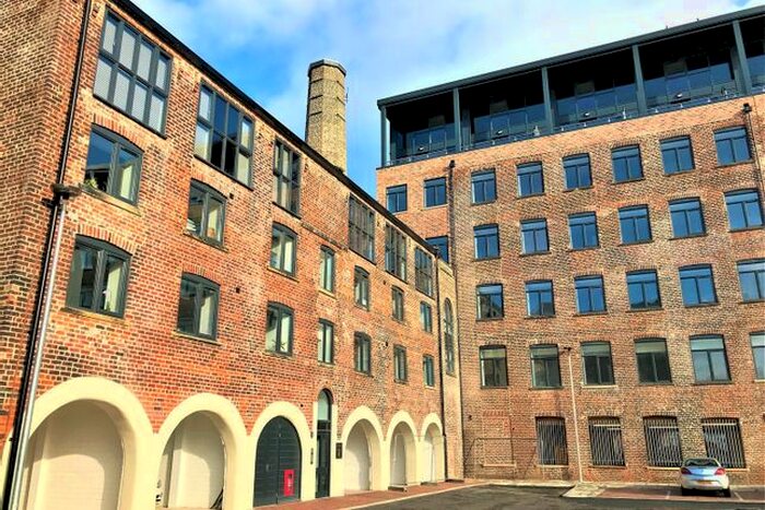 2 Bedroom Flat To Rent In Victoria Riverside, Goodman Street, Southbank, Leeds, LS10