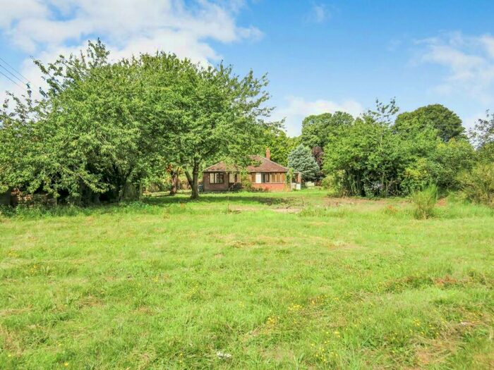 3 Bedroom Detached Bungalow For Sale In West Tofts, Norfolk, IP26