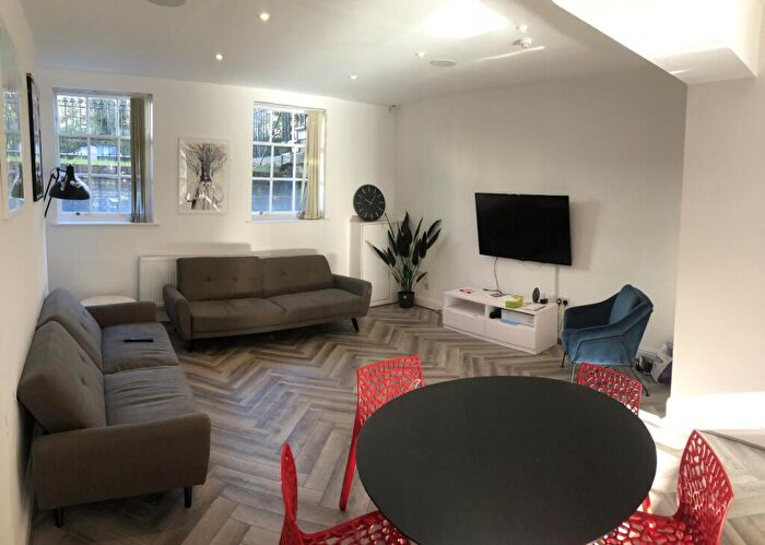 10 Bedroom House To Rent In Canning Street, Liverpool, L8