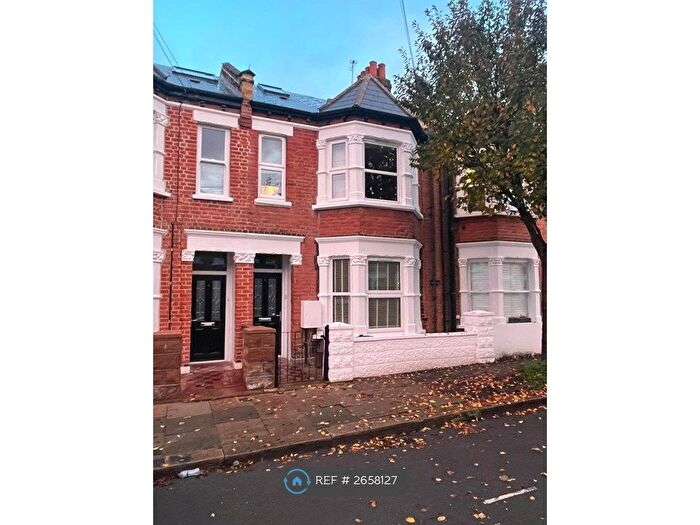 1 Bedroom Flat To Rent In Putney, London, SW15