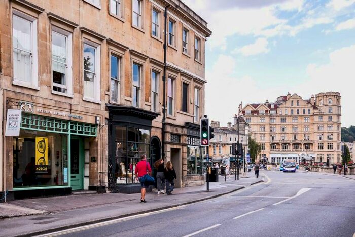 3 Bedroom Flat To Rent In Pierrepont Street, Bath, BA1