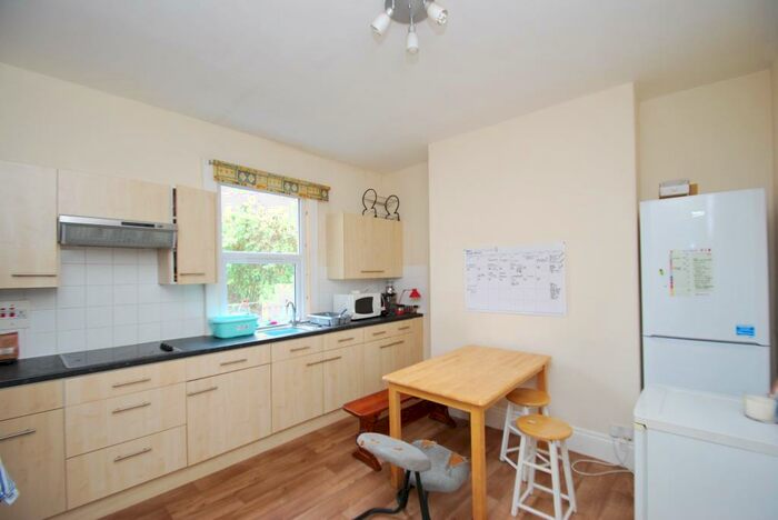 5 Bedroom Property To Rent In Lower Oldfield Park, Bath, BA2