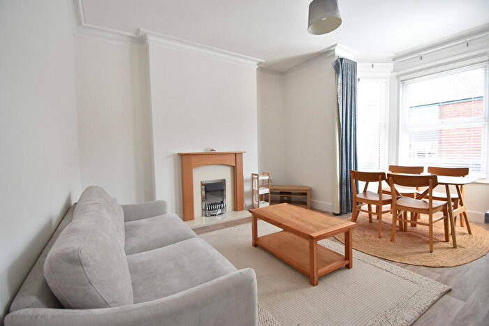 1 Bedroom Apartment For Sale In Imperial Road, Exmouth, EX8