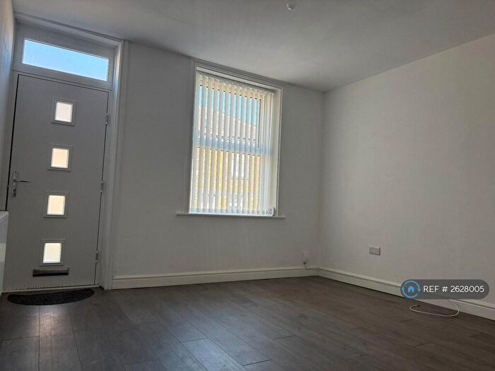 2 Bedroom Terraced House To Rent In Johnson Terrace, Morley, Leeds, LS27