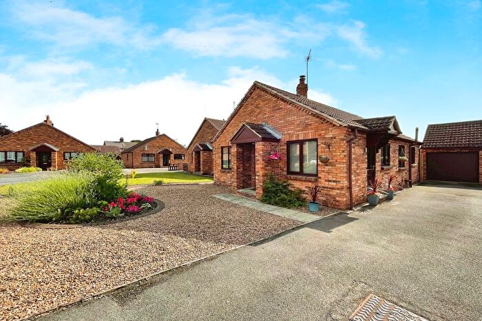 2 Bedroom Bungalow For Sale In The Hollies, Osgodby, Selby, North Yorkshire, YO8