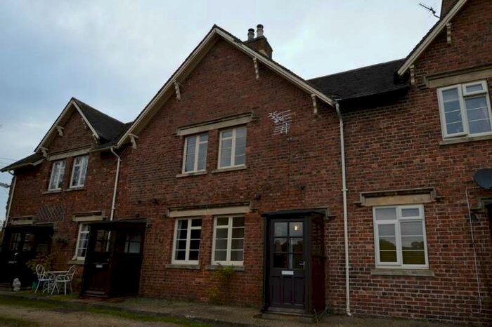 2 Bedroom Property To Rent In The Rock Branston, NG32