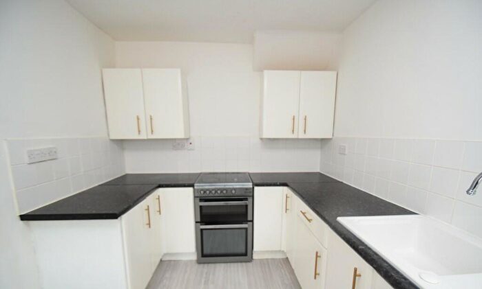 3 Bedroom Semi-Detached House To Rent In Cleveland Terrace, South Stanley, DH9