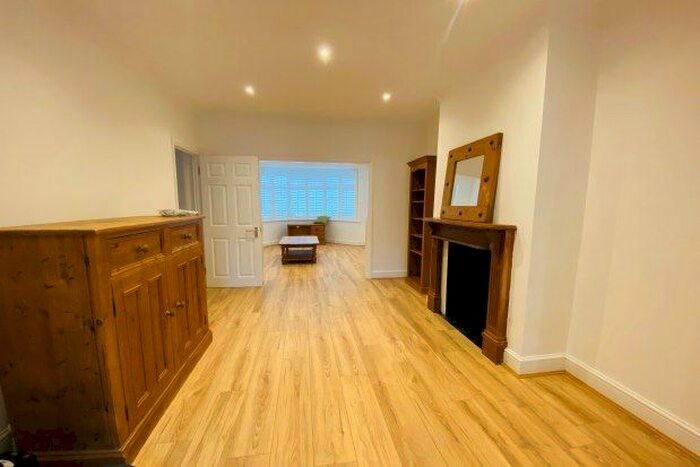 3 Bedroom Property To Rent In Alberta Road, Enfield, EN1