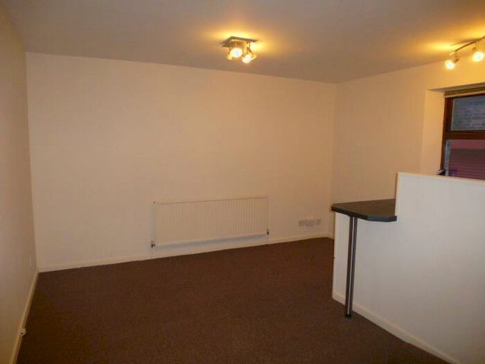 1 Bedroom Flat To Rent In King Street, Thorne, Doncaster, DN8
