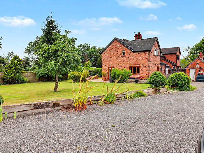 4 Bedroom Country House For Sale In Wrexham Road, Tarporley, CW6