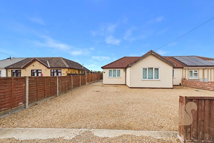 5 Bedroom Semi-detached Bungalow For Sale In Bell Lane, Kesgrave, Ipswich, IP5