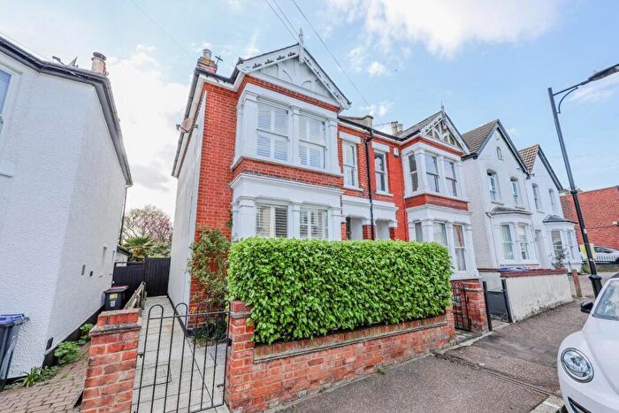 3 Bedroom Semi-Detached House For Sale In Seaview Road, Leigh-On-Sea, SS9