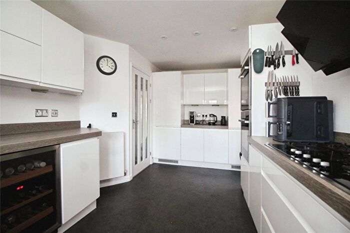 5 Bedroom Detached House For Sale In Holland Avenue, Crowle, Scunthorpe, Lincolnshire, DN17