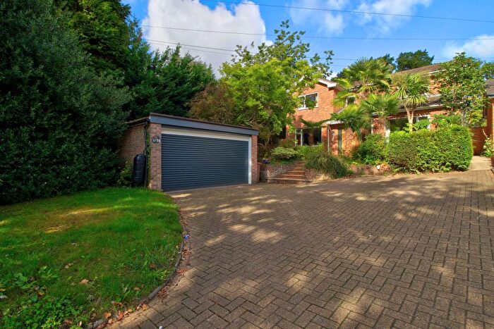 4 Bedroom Detached House For Sale In Barkham Road, Wokingham, RG41