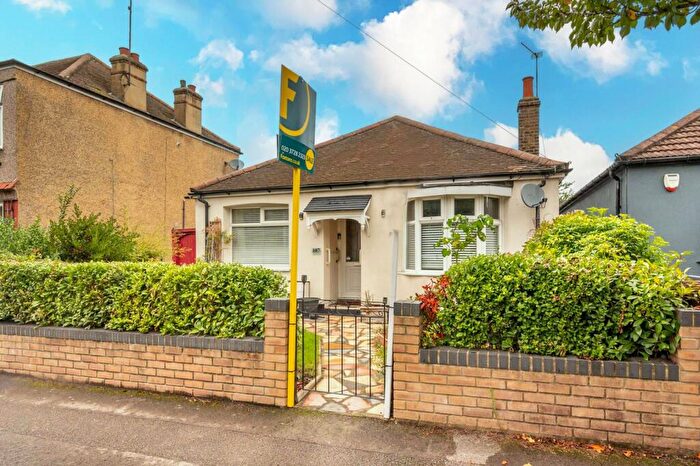 3 Bedroom Bungalow For Sale In Sinclair Road, Chingford, London, E4