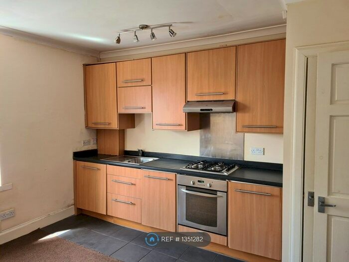 1 Bedroom Flat To Rent In Boyd Street, Largs, KA30