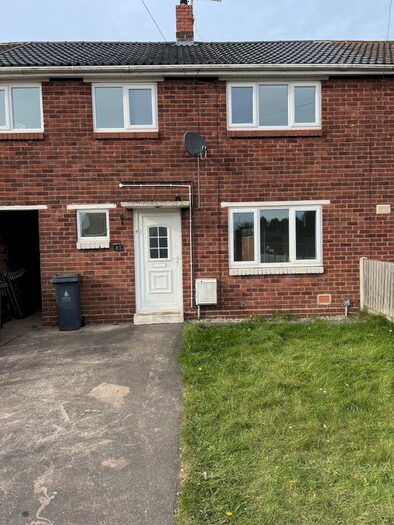 3 Bedroom Terraced House To Rent In Cedar Avenue, Walsall, WS8