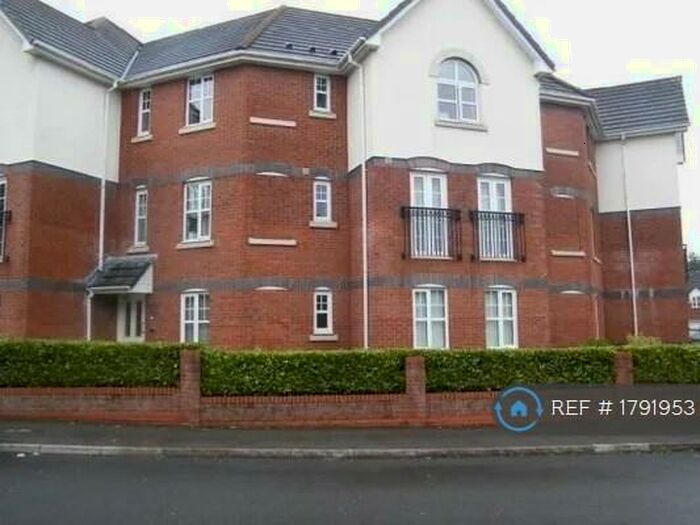 2 Bedroom Flat To Rent In Cromwell Avenue, Stockport, SK5