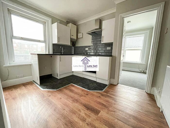 1 Bedroom Flat To Rent In Clausentum Road, Southampton, SO14