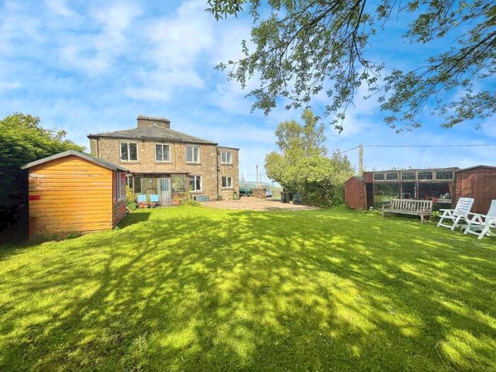 4 Bedroom Semi-Detached House For Sale In St. Georges Square, Ridsdale, Hexham, NE48