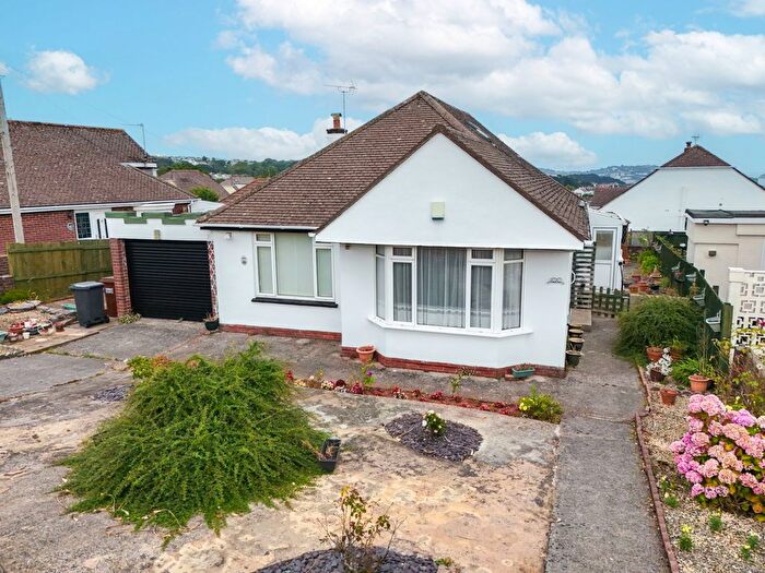 2 Bedroom Bungalow For Sale In Southfield Avenue, Preston, Paignton, TQ3