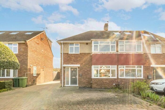 3 Bedroom Property To Rent In Feltham Hill Road, Ashford, TW15