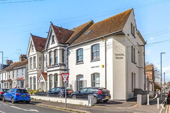 1 Bedroom Apartment For Sale In Victoria House, Vale Road, Portslade, BN41