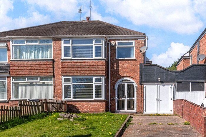 3 Bedroom Semi-Detached House To Rent In Aldersley Road, Aldersley, Wolverhampton, West Midlands, WV6