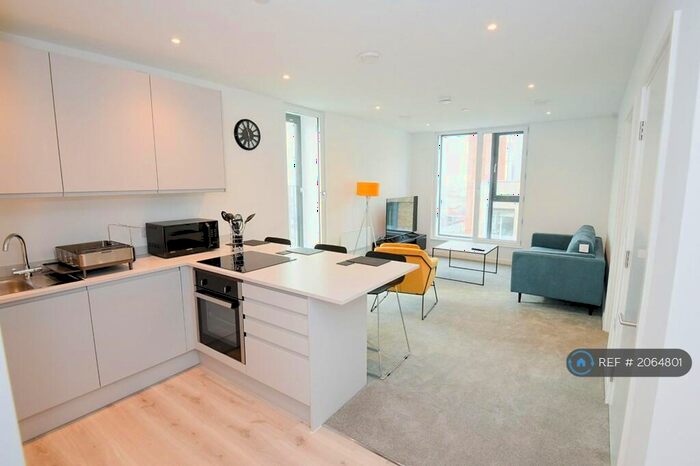 2 Bedroom Flat To Rent In Wharf End, Trafford Park, Manchester, M17