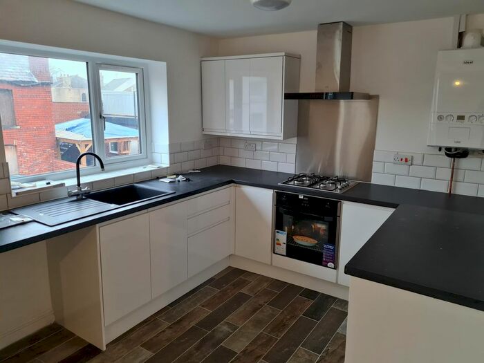 2 Bedroom Flat To Rent In Thompson Terrace, Askern, Doncaster, DN6