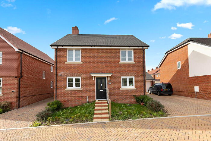 4 Bedroom Detached House To Rent In Broadacre View, DA11