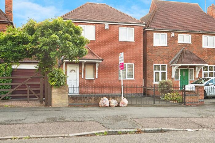 2 Bedroom Detached House For Sale In Sandhurst Road, Leicester, LE3