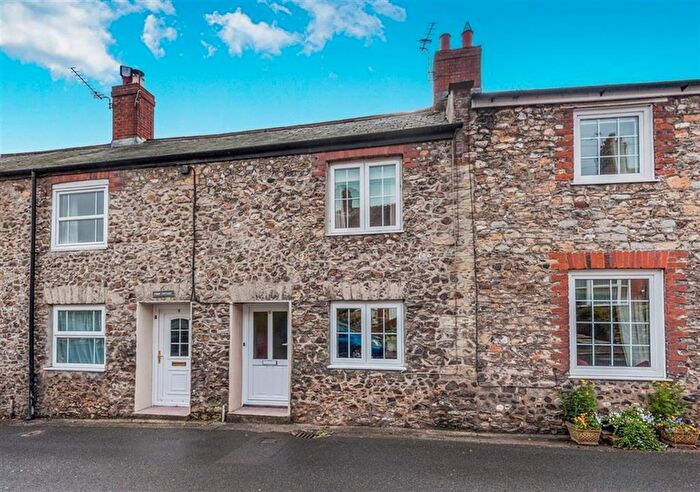 2 Bedroom Cottage To Rent In Musbury Road, Axminster, EX13