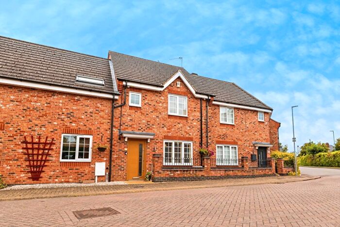 3 Bedroom Semi-Detached House For Sale In Hickling Close, Rothley, Leicester, LE7