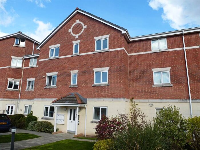 2 Bedroom Flat To Rent In Old Coach Road, Runcorn, WA7