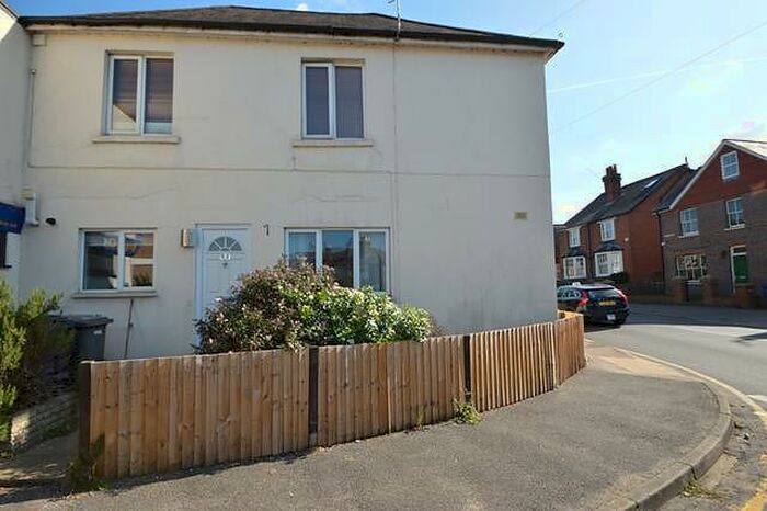 1 Bedroom Maisonette To Rent In Bedroom Ground Floor Maisonette In Farncombe, GU7