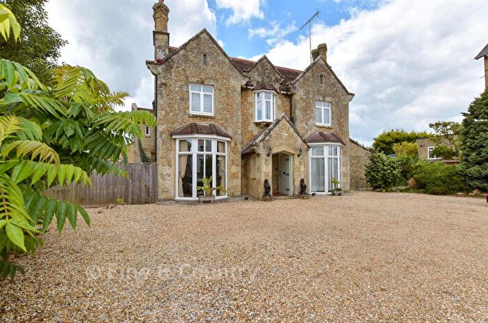11 Bedroom Character Property For Sale In Queens Road, Shanklin, Isle Of Wight, PO37