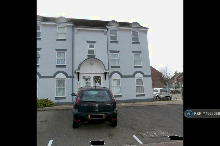 2 Bedroom Flat To Rent In The Maltings, Weymouth, DT4