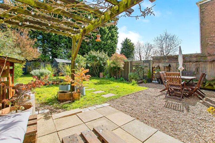 2 Bedroom Cottage For Sale In North Street, Stilton, Peterborough, PE7